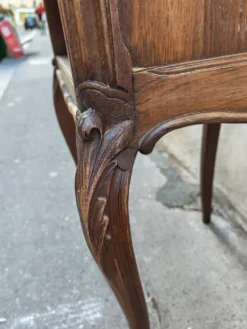 Table de chevet style Louis XV