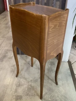 Table de chevet un tiroir une niche style Louis XV