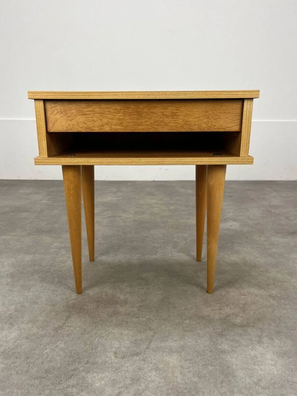 Table de chevet vintage bois blond, années 60