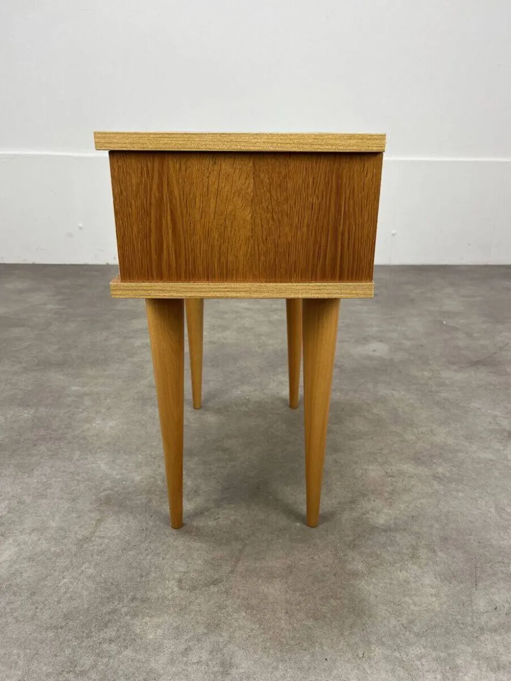Table de chevet vintage bois blond, années 60