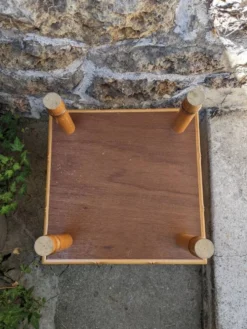 Table de chevet vintage bois effet bambou tressage artisanal japan style