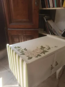 Table de chevet vintage en bois