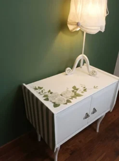 Table de chevet vintage en bois