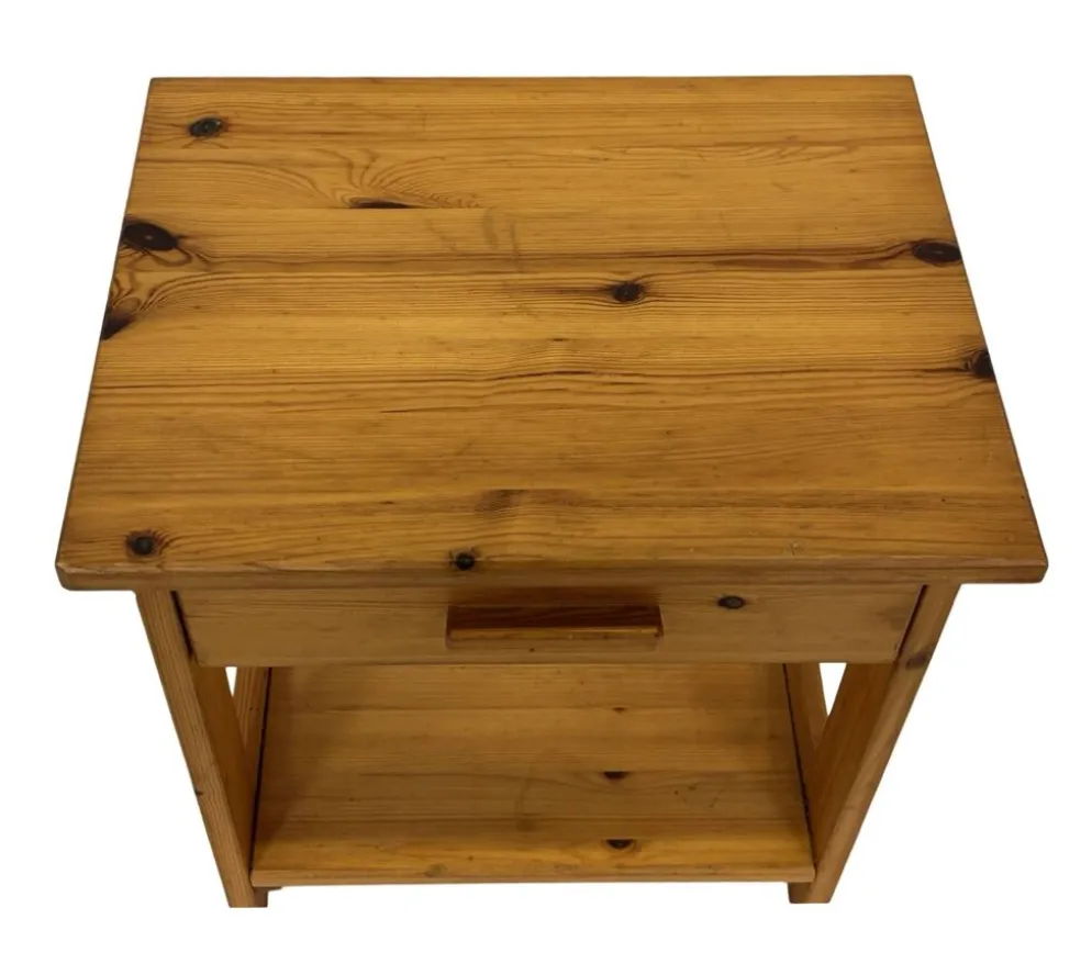 Table de chevet vintage en pin au design compact des années 70