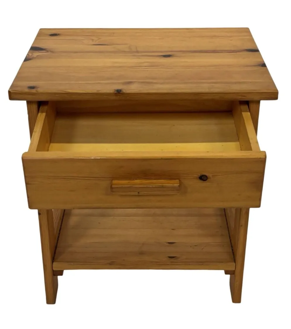 Table de chevet vintage en pin au design compact des années 70