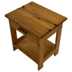 Table de chevet vintage en pin au design compact des années 70