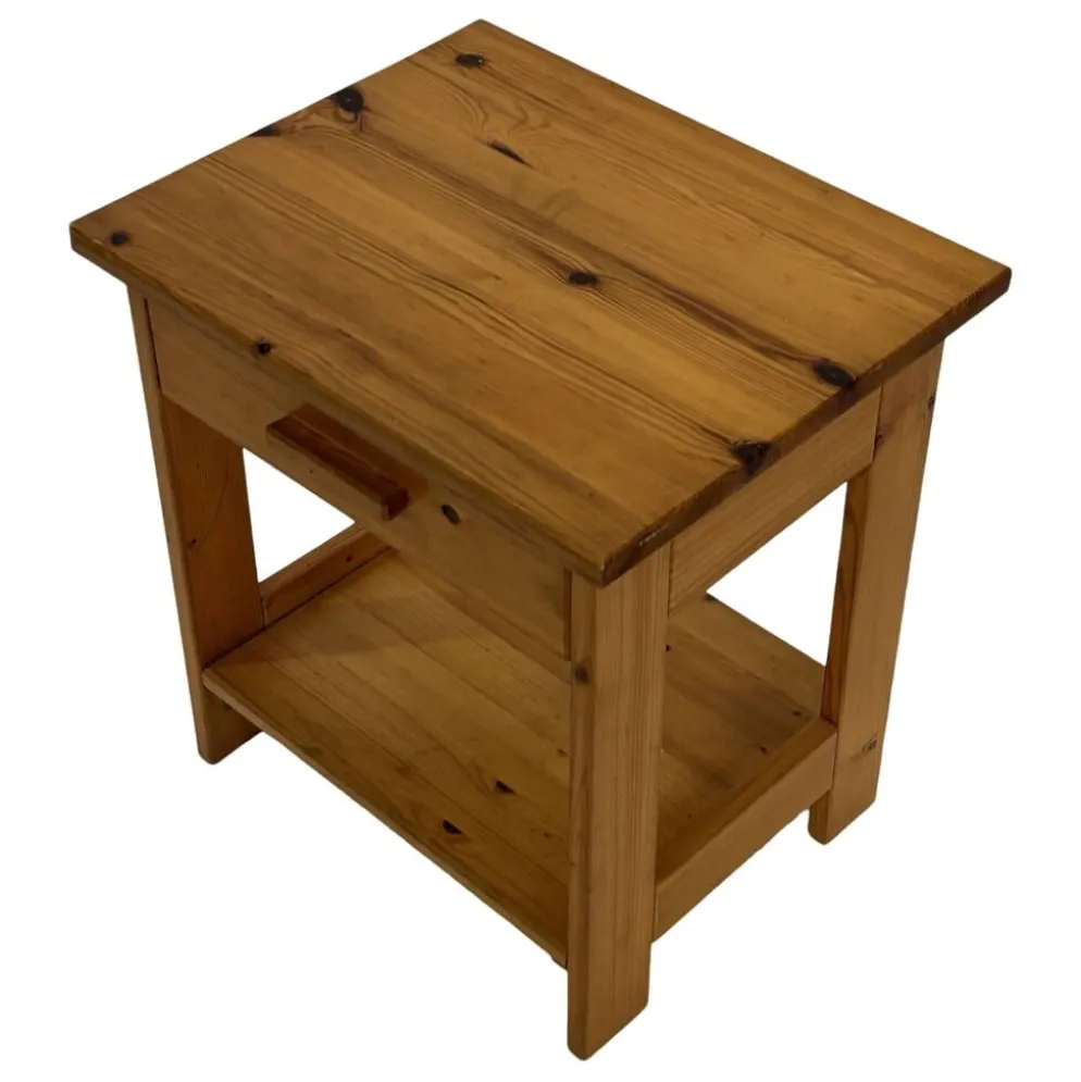 Table de chevet vintage en pin au design compact des années 70
