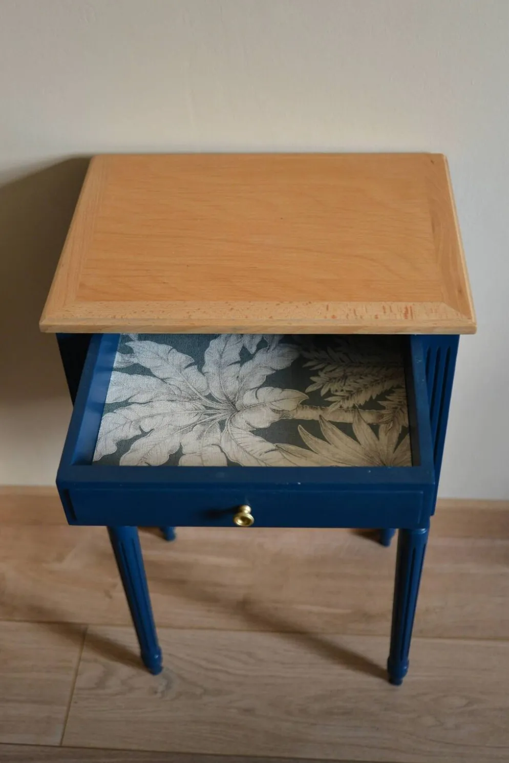Table de chevet vintage luna — pièce unique