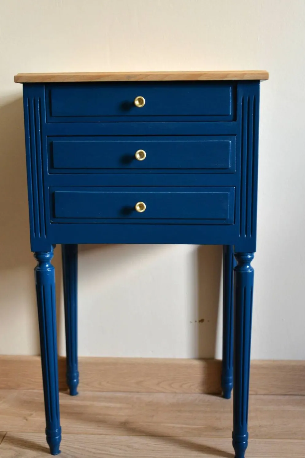 Table de chevet vintage luna — pièce unique