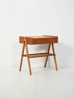 Table de chevet vintage scandinave en teck avec cannage de Vienne