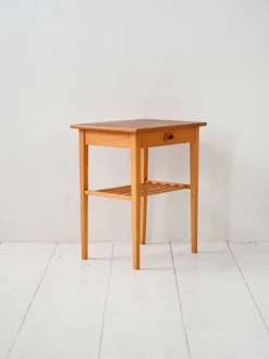 Table de chevet vintage scandinave en chêne clair