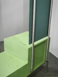 Table de coiffeuse Bauhaus en verre vert tchèque avec miroir et cadre en chrome, années 1930