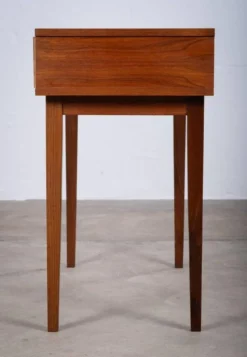 Table de coiffeuse en teck, Danemark, années 1960