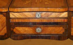 Table de Coiffeuse Louis XV Restaurée XIXe Siècle par Alfred Beurdeley