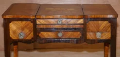 Table de Coiffeuse Louis XV Restaurée XIXe Siècle par Alfred Beurdeley