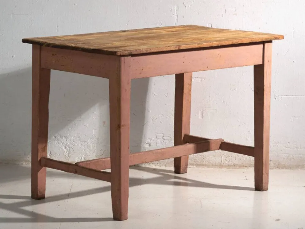 Table de cuisine ancienne en bois de pin – Europe centrale, vers 1900