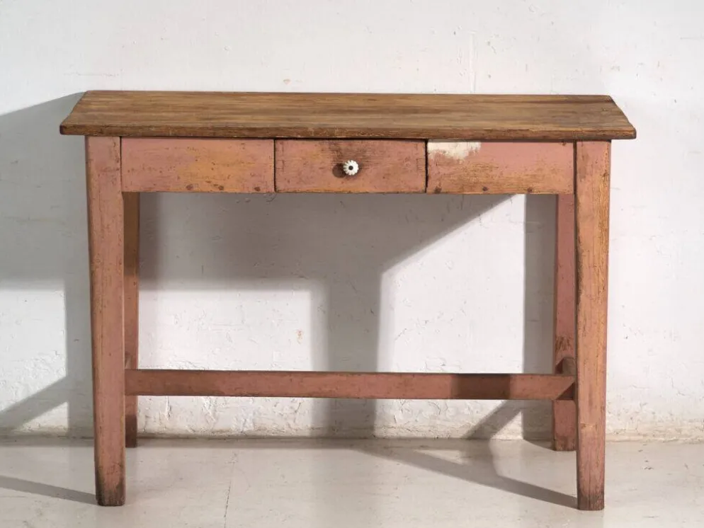 Table de cuisine ancienne en bois de pin – Europe centrale, vers 1900