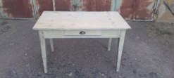 Table de cuisine patiné