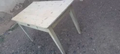Table de cuisine patiné