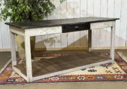 Table de drapier des années 1930 en sapin et châtaignier