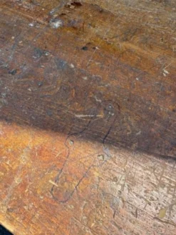 Table de drapier, meuble d'atelier