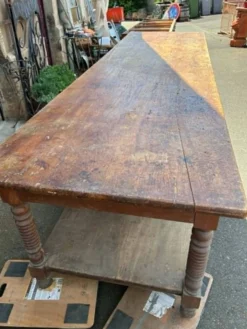 Table de drapier, meuble d'atelier