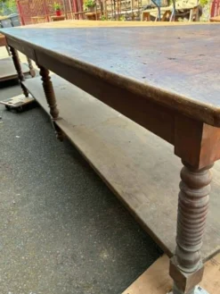 Table de drapier, meuble d'atelier