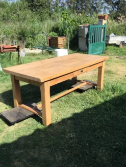 Table de ferme
