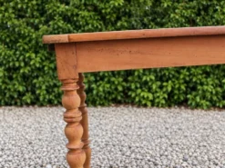 Table de ferme ancienne en bois – pieds tournés, tiroir et rallonge d’appoi