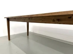 Table de ferme aux pieds fuseaux, L 260 cm