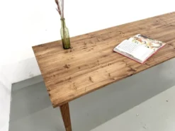 Table de ferme aux pieds fuseaux, L 260 cm