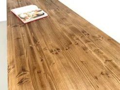 Table de ferme aux pieds fuseaux, L 260 cm