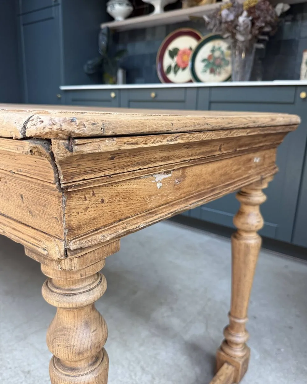 Table de ferme aux pieds tournés en chêne (rénovée)