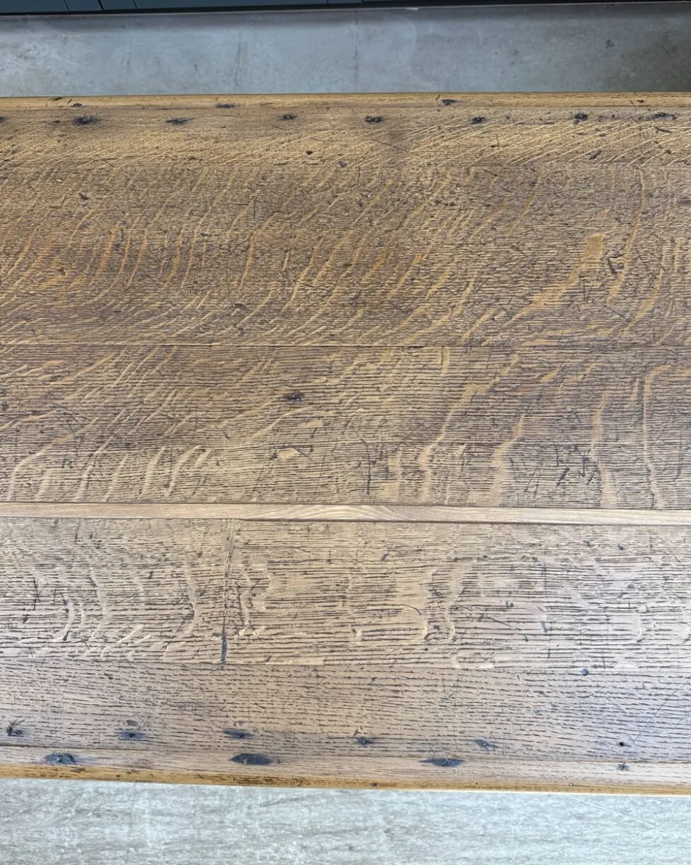 Table de ferme aux pieds tournés en chêne (rénovée)