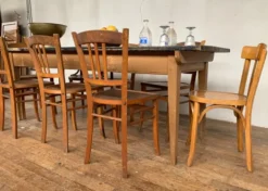 Table de ferme bistrot