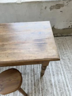 Table de ferme, bistrot en hêtre 1900