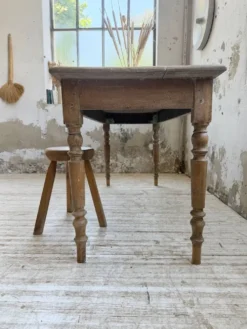 Table de ferme, bistrot en hêtre 1900