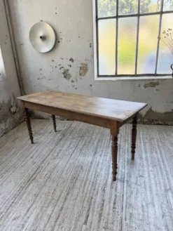Table de ferme, bistrot en hêtre 1900
