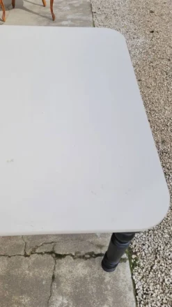 Table de ferme bistrot patiné ancienne, un tiroir