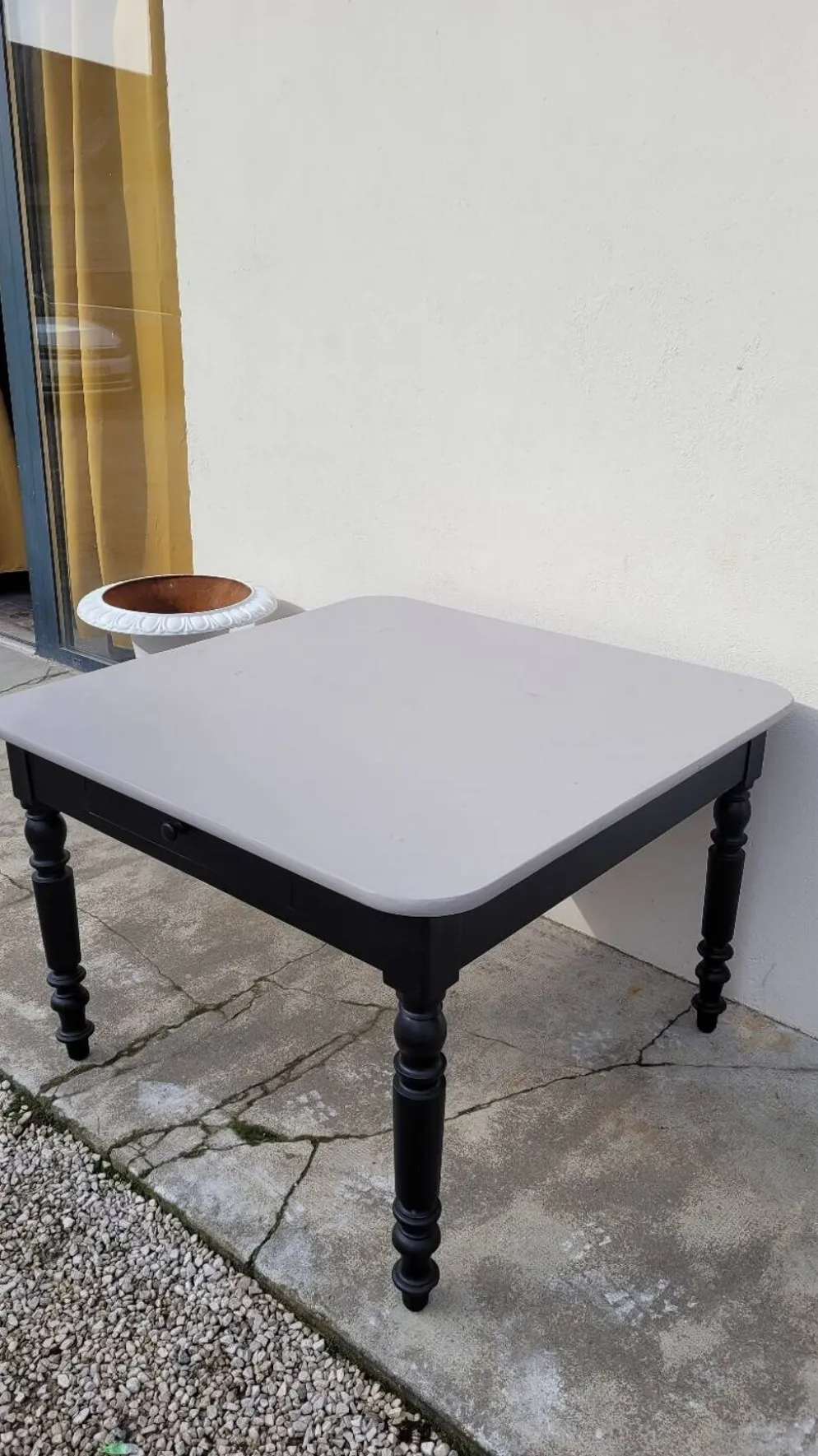 Table de ferme bistrot patiné ancienne, un tiroir