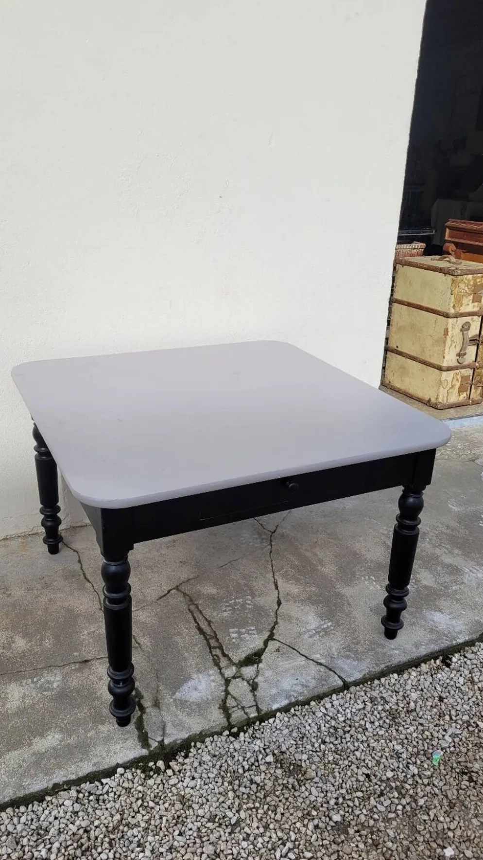 Table de ferme bistrot patiné ancienne, un tiroir