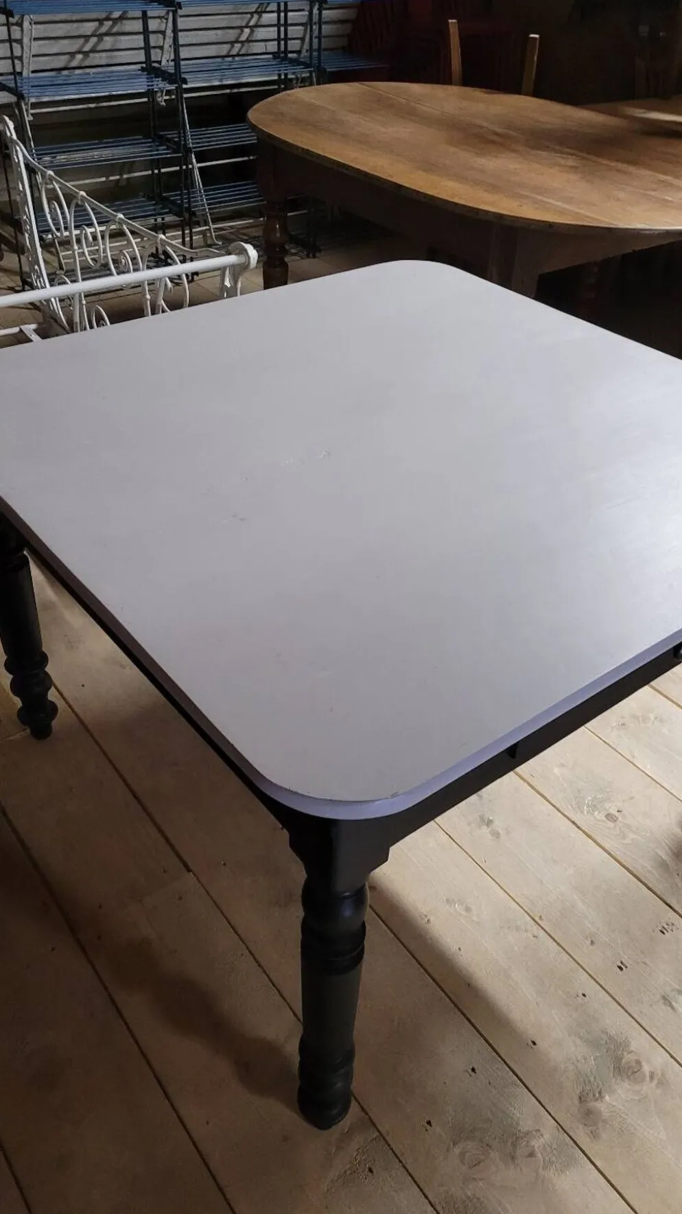 Table de ferme bistrot patiné ancienne, un tiroir