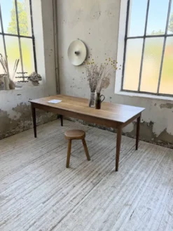 Table de ferme chêne pieds fuseaux 1950