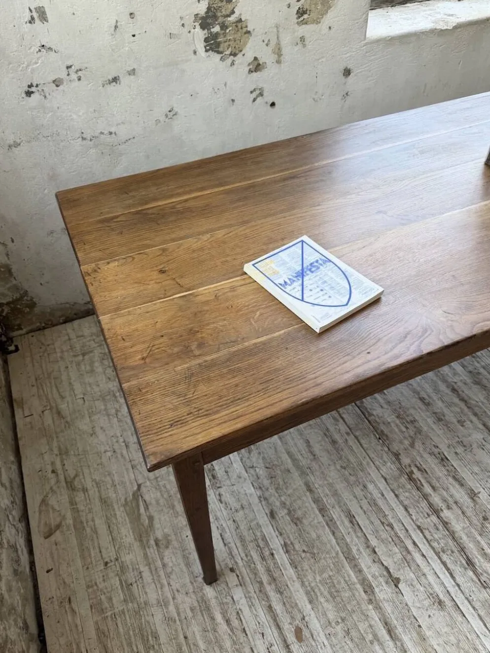 Table de ferme chêne pieds fuseaux 1950