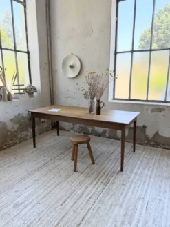 Table de ferme chêne pieds fuseaux 1950