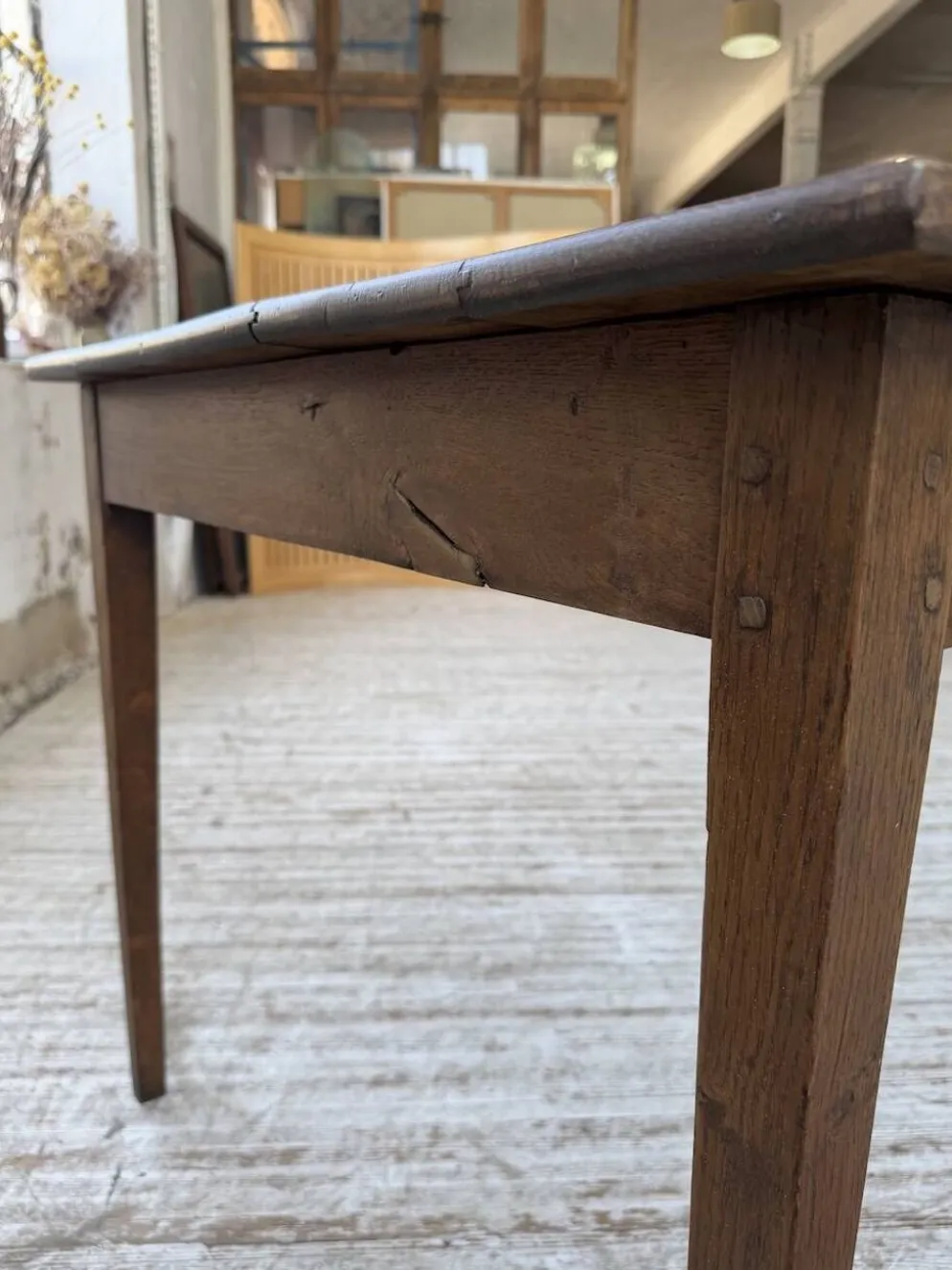 Table de ferme chêne pieds fuseaux 1950