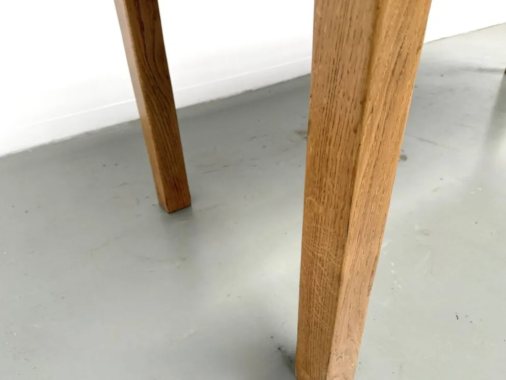 Table de ferme en chêne massif, pieds carrés, un tiroir, France, années 196