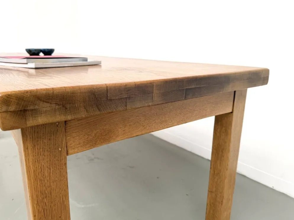 Table de ferme en chêne massif, pieds carrés, un tiroir, France, années 196