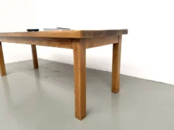 Table de ferme en chêne massif, pieds carrés, un tiroir, France, années 196