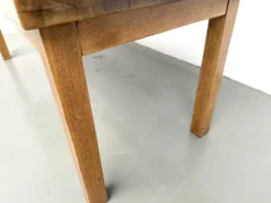 Table de ferme en chêne massif, pieds carrés, un tiroir, France, années 196